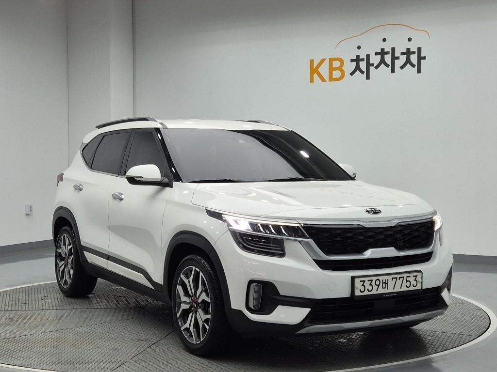 KIA Seltos - Vista 3
