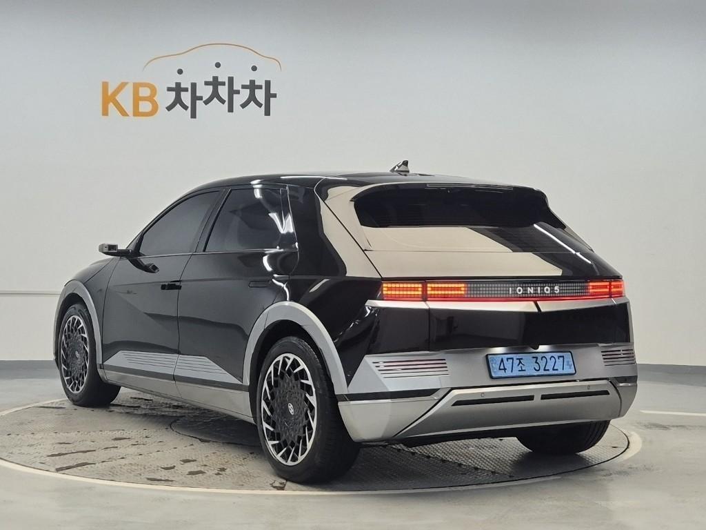 HYUNDAI Ioniq 5 - Vista 2