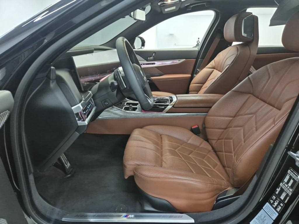 BMW 7 Series - Vista 10
