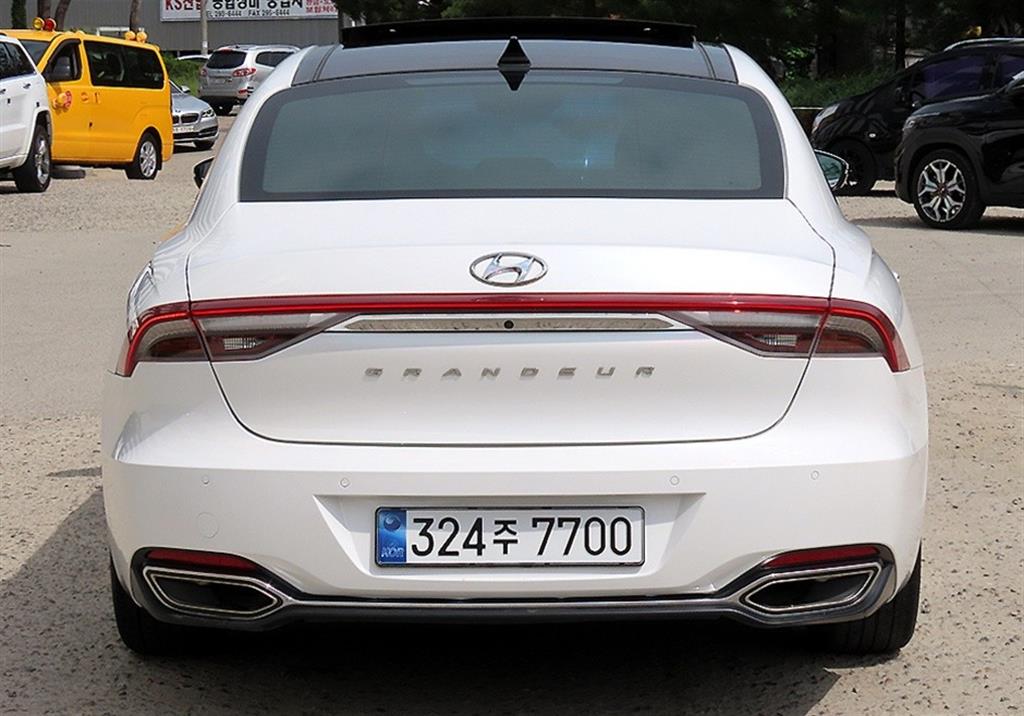 HYUNDAI Grandeur - Vista 4