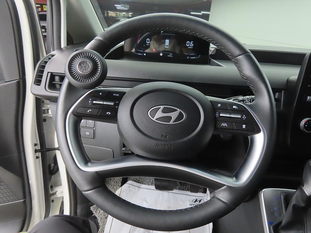 HYUNDAI Staria - Vista 9