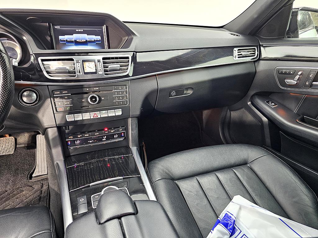 Mercedes Benz E class - Vista 10