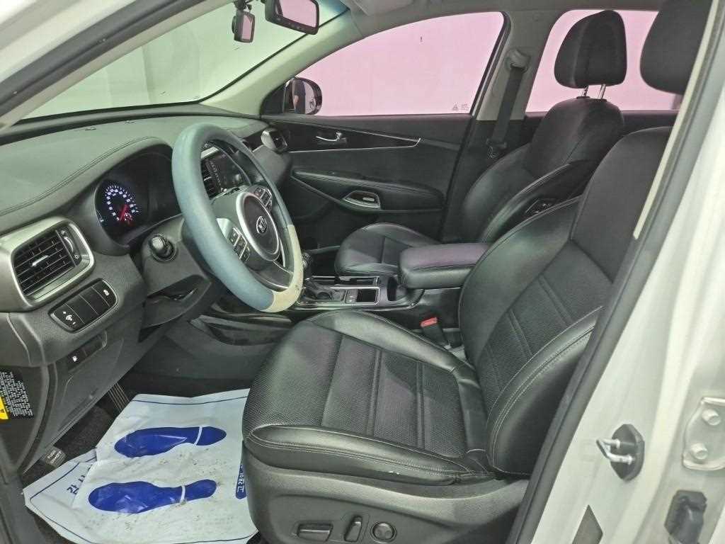KIA Sorento - Vista 11