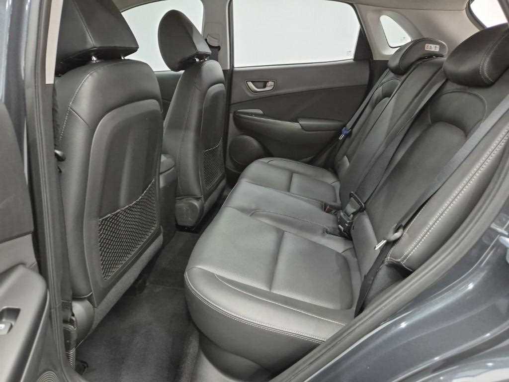 HYUNDAI Kona - Vista 12