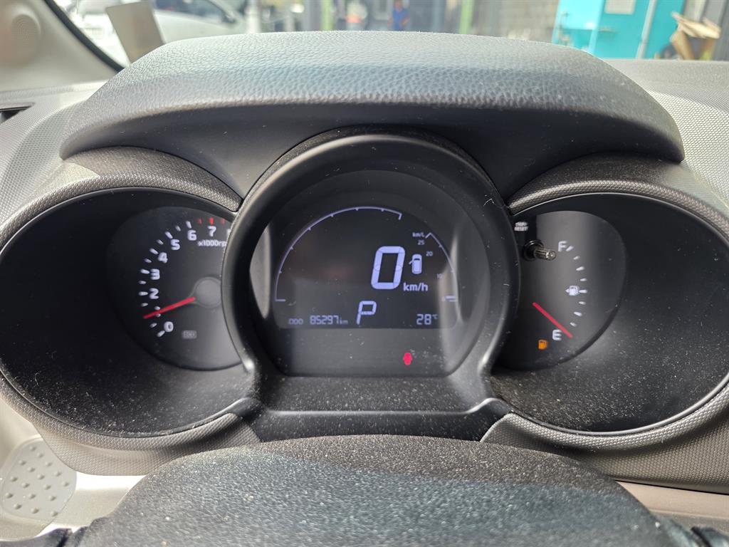 KIA Ray - Vista 10