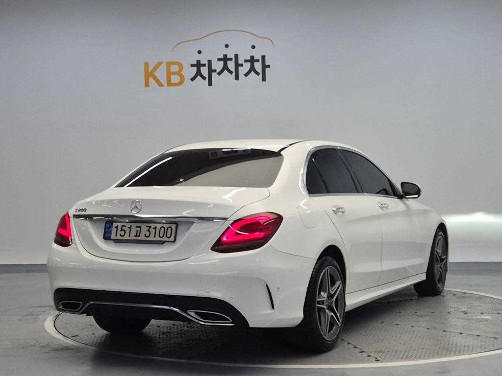 Mercedes Benz C Class - Vista 3