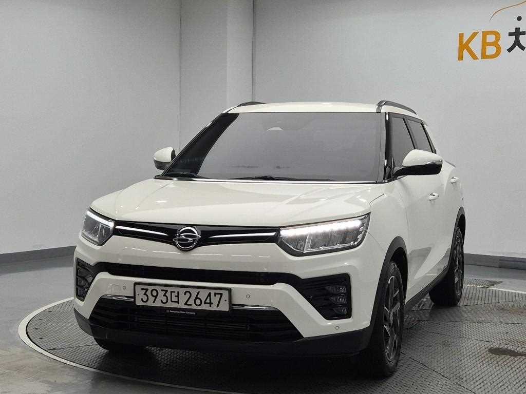 Ssangyong Tivoli 2022 Blanco - Importación desde Corea - HF Imports Iquique - Foto 1