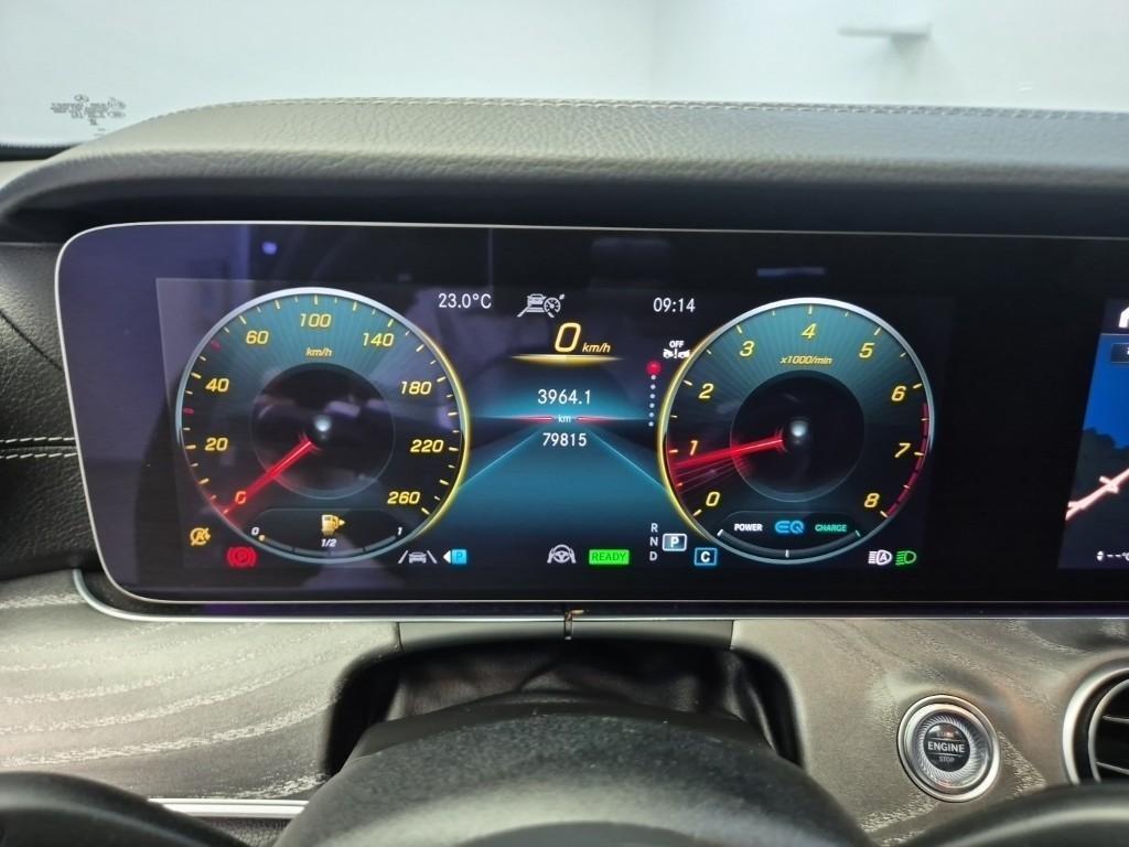 Mercedes Benz E class - Vista 6