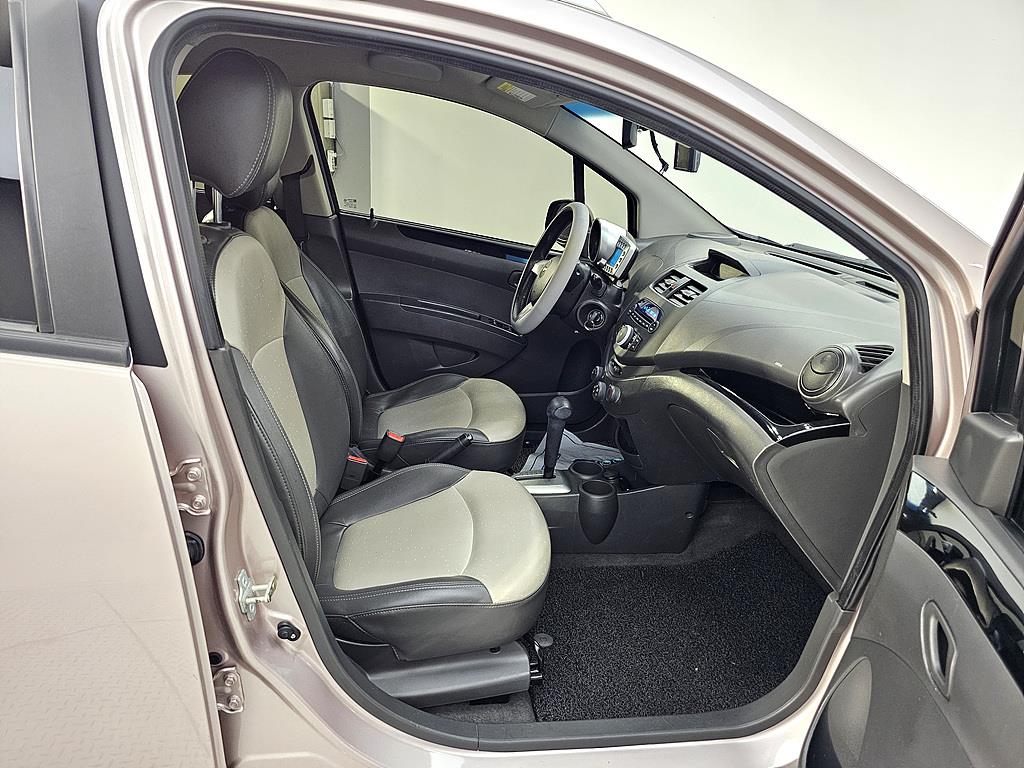 Chevrolet Spark - Vista 11