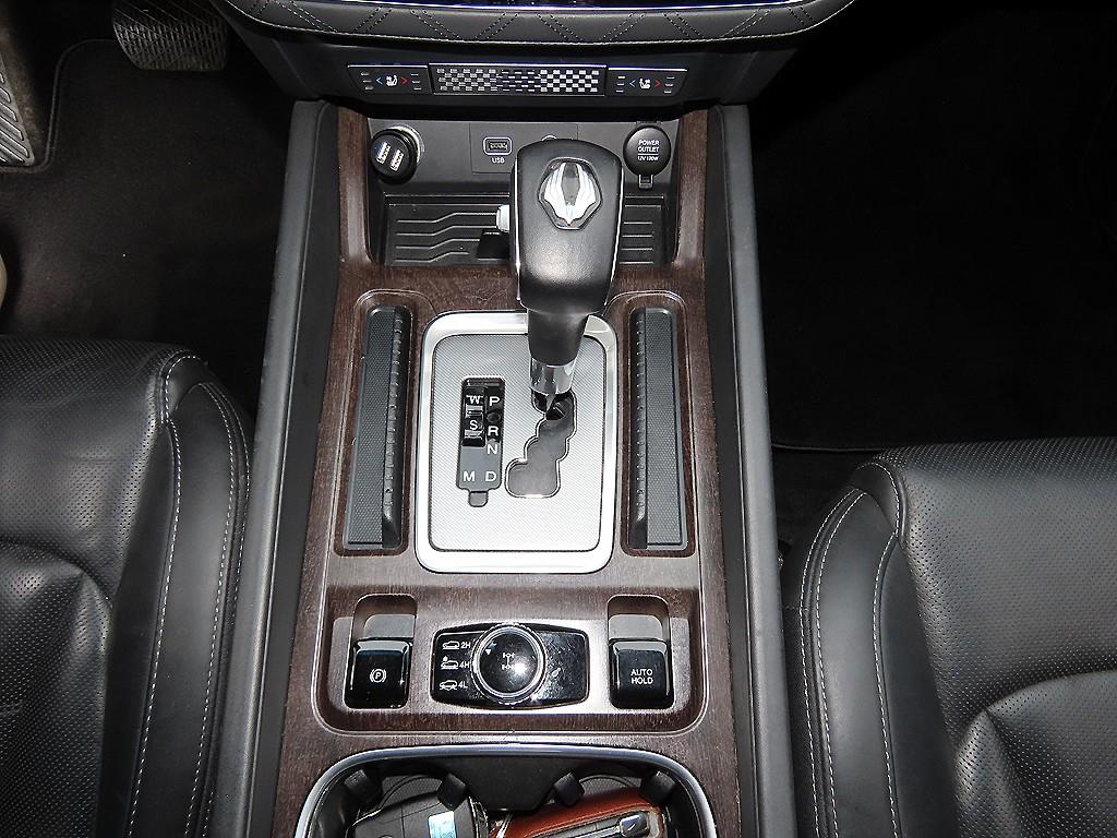 Ssangyong Rexton - Vista 10