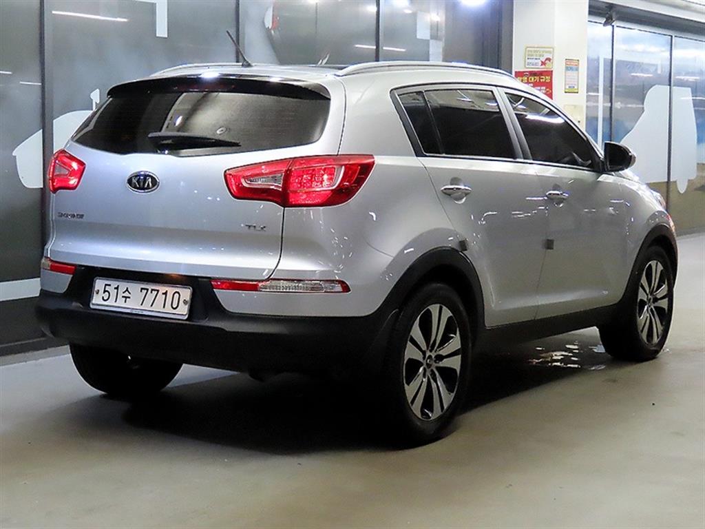 KIA Sportage - Vista 4