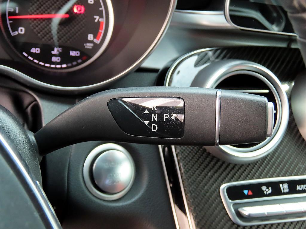 Mercedes Benz C Class - Vista 11