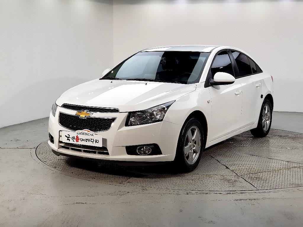 Chevrolet Cruise 2011 Blanco - Importación desde Corea - HF Imports Iquique - Foto 1