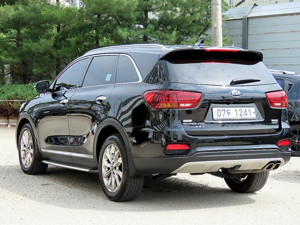 KIA Sorento - Vista 3