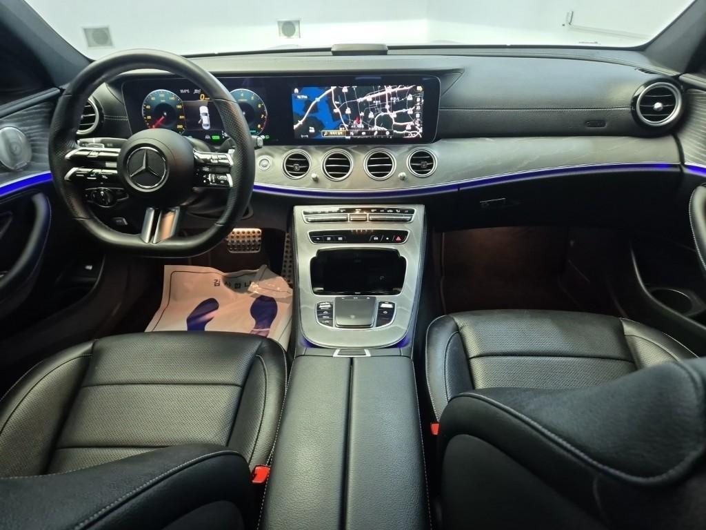 Mercedes Benz E class - Vista 7