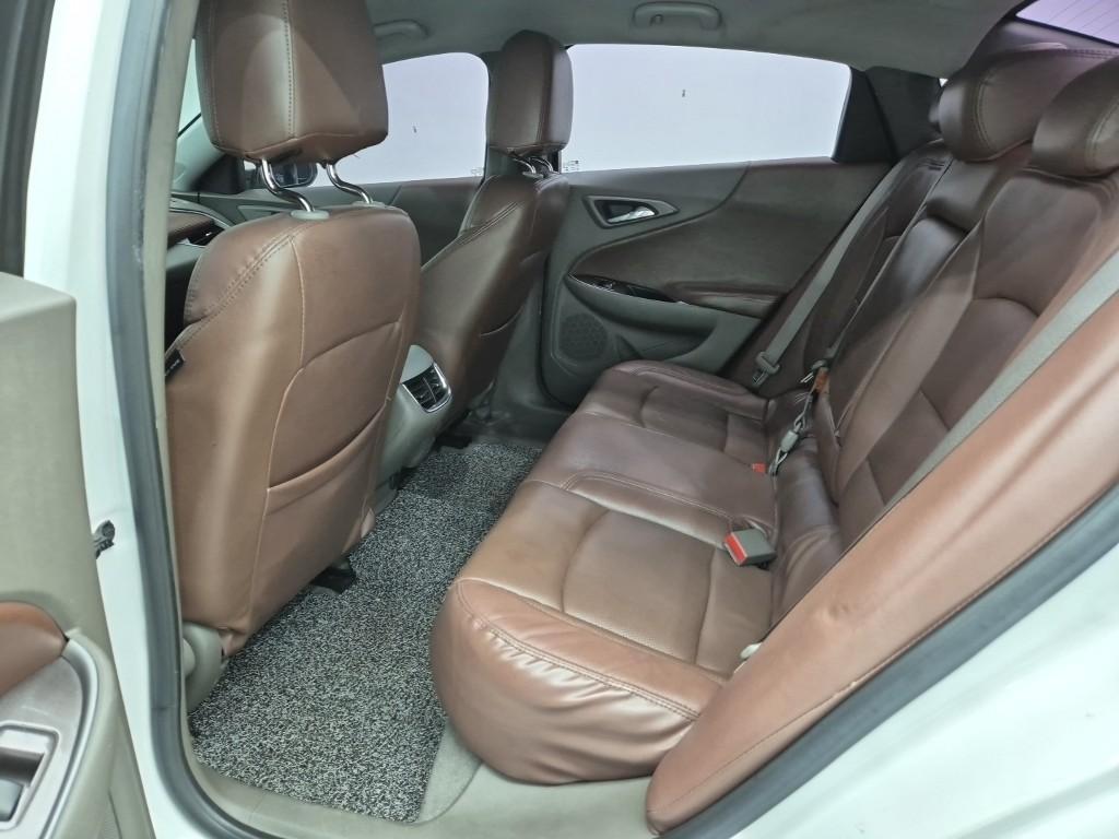 Chevrolet Malibu - Vista 12