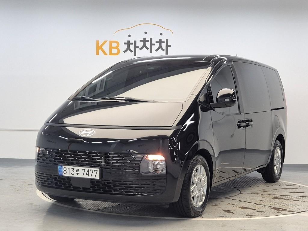 HYUNDAI Staria - Vista 2