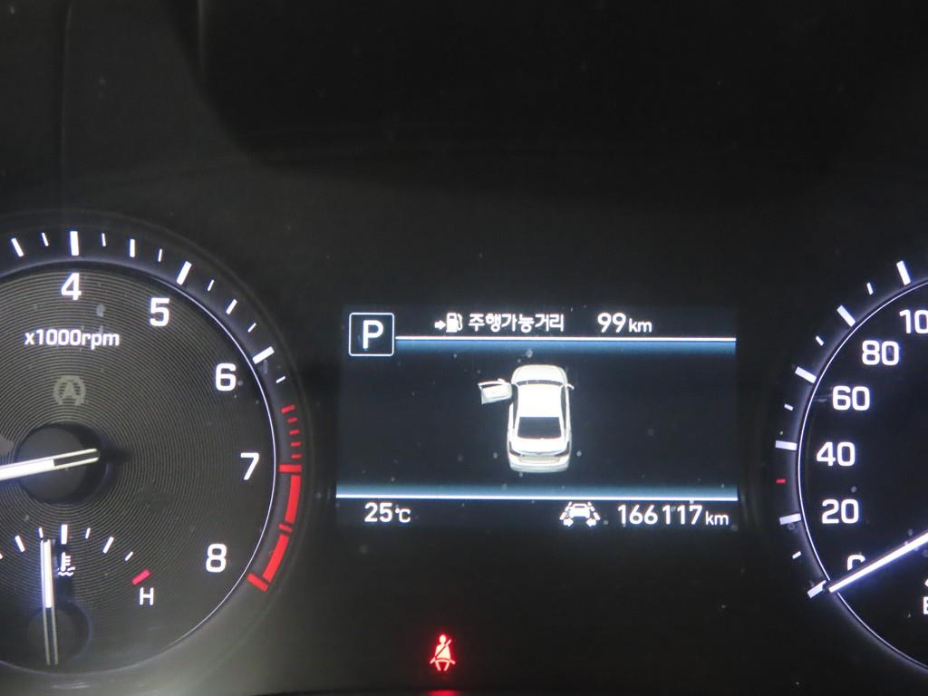 Genesis G80 - Vista 8