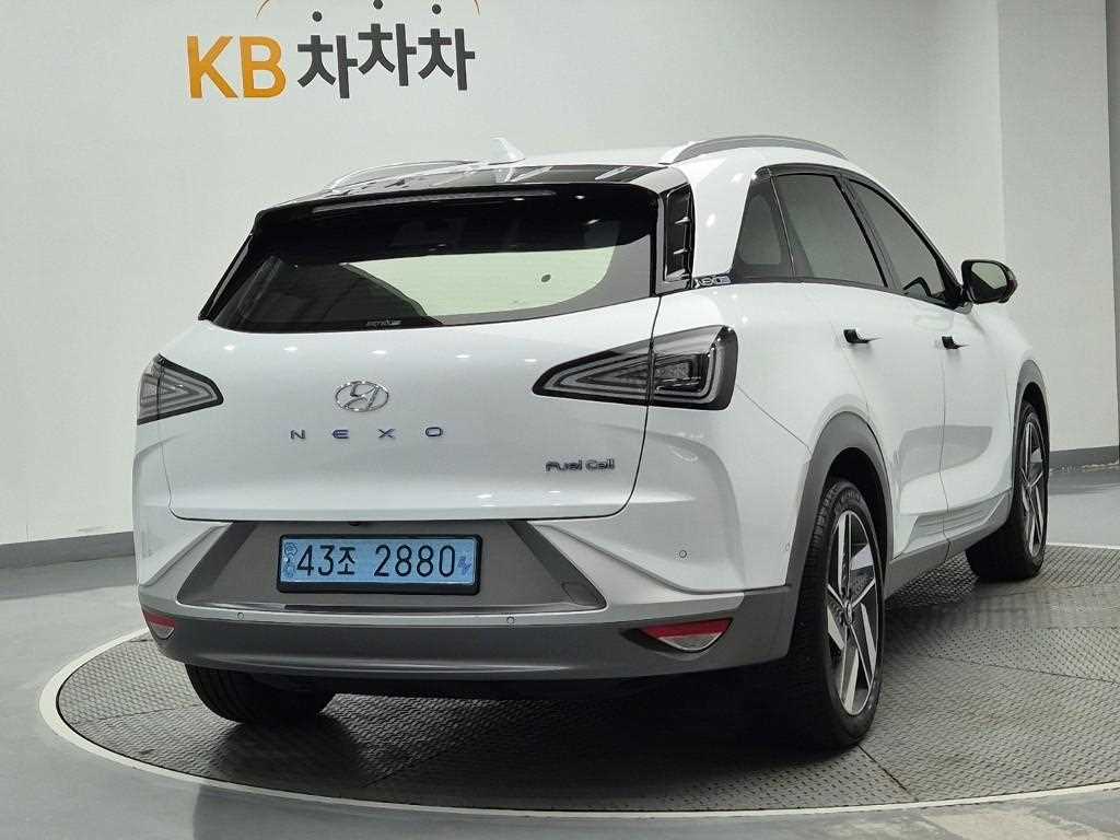 HYUNDAI Nexo - Vista 3