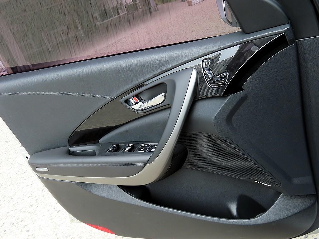 HYUNDAI Grandeur - Vista 11