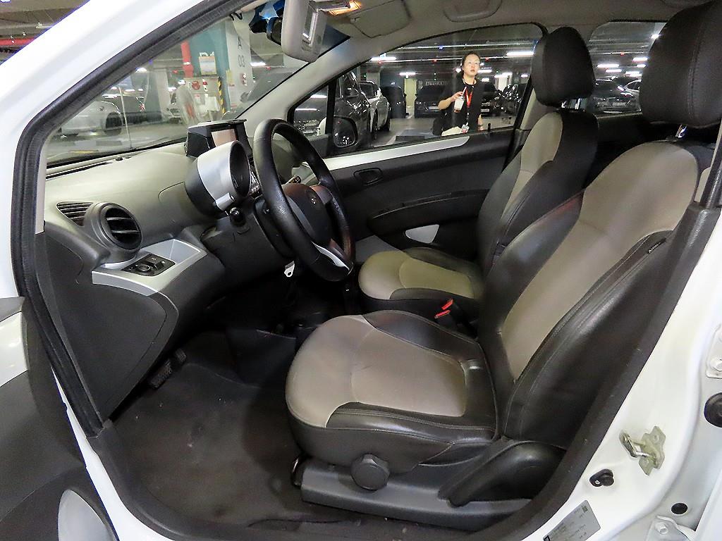 Chevrolet Spark - Vista 6