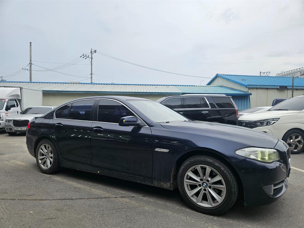 BMW 5 Series - Vista 3