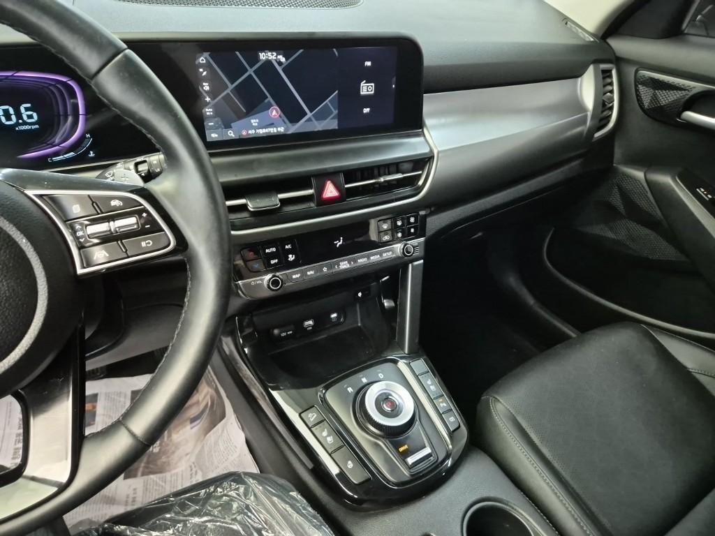 KIA Seltos - Vista 10