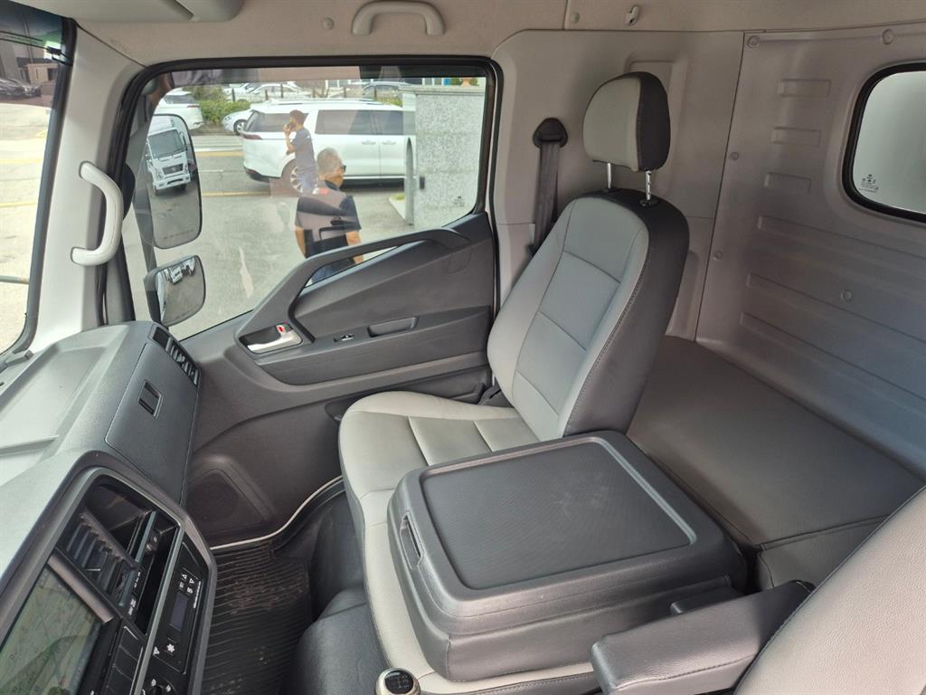 medium and large cargo truck 2024 Blanco - Importación desde Corea - HF Imports Iquique - Foto 13