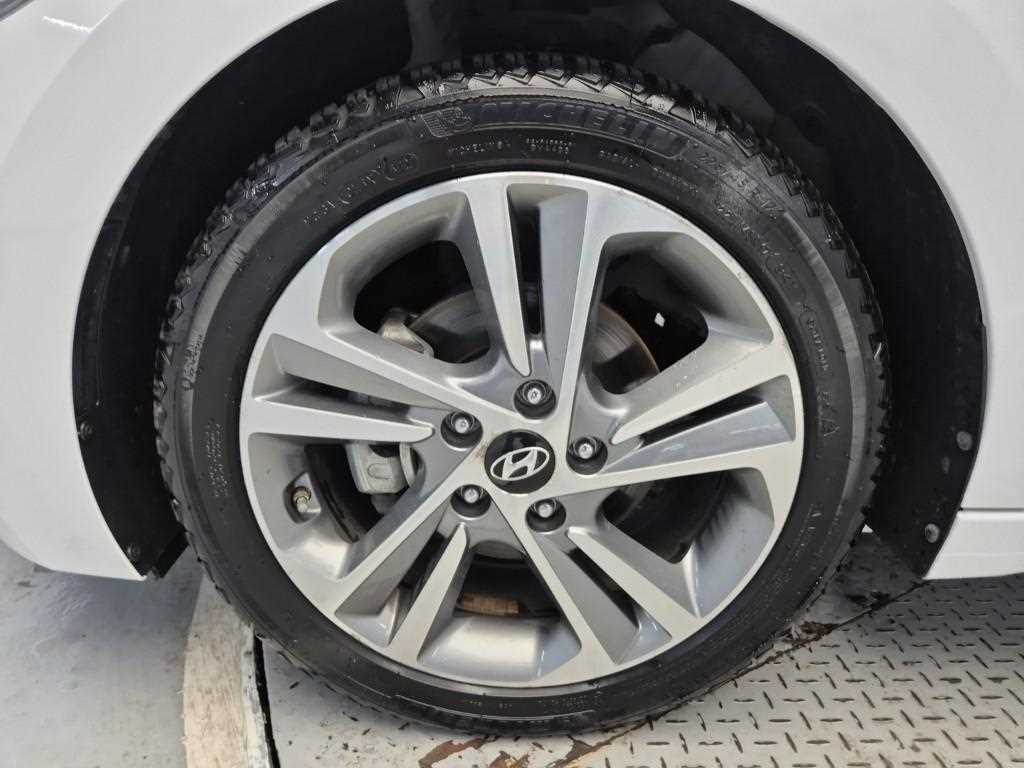 HYUNDAI Avante 2018 Blanco - Importación desde Corea - HF Imports Iquique - Foto 19