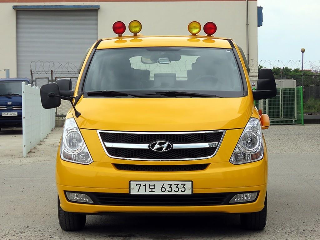 HYUNDAI Starex 2015 Amarillo - Importación desde Corea - HF Imports Iquique - Foto 1