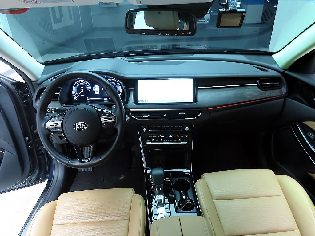 KIA K7 - Vista 8