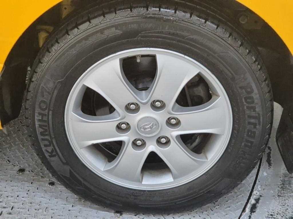 HYUNDAI Starex 2019 Amarillo - Importación desde Corea - HF Imports Iquique - Foto 20