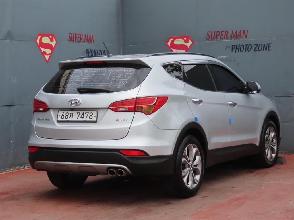 HYUNDAI Santa Fe - Vista 5