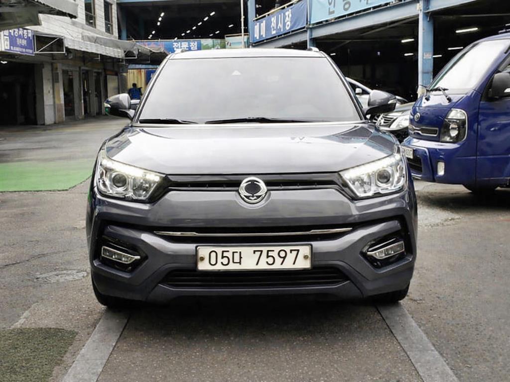 Ssangyong Tivoli 2018 Gris - Importación desde Corea - HF Imports Iquique - Foto 1