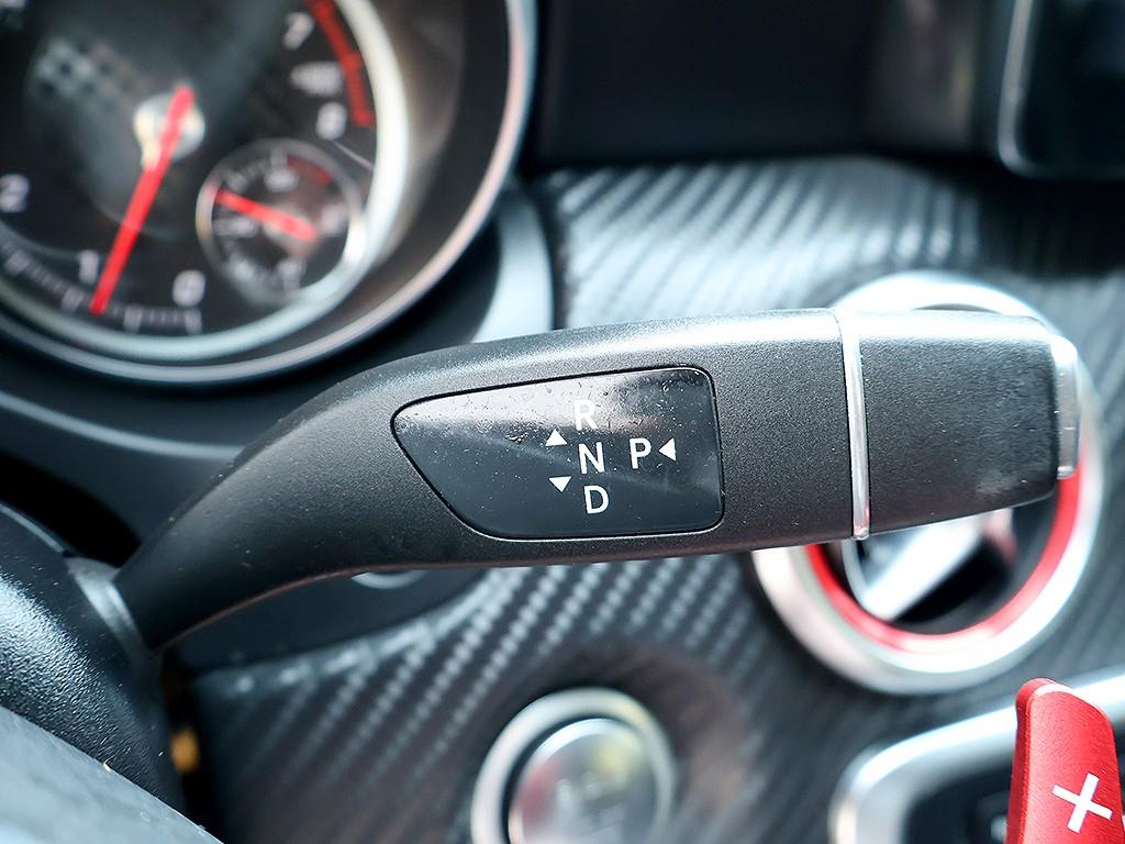 Mercedes Benz A Class 2018 Blanco - Importación desde Corea - HF Imports Iquique - Foto 7