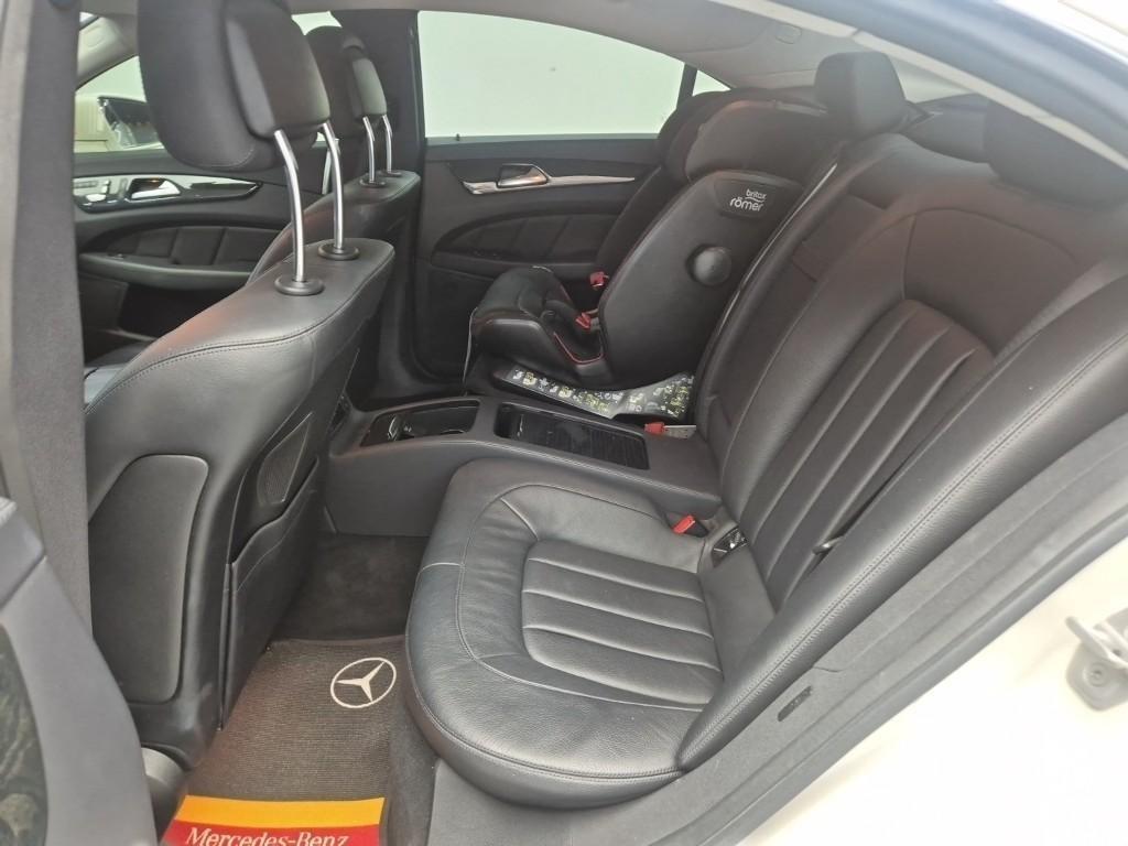 Mercedes Benz CLS Class - Vista 12