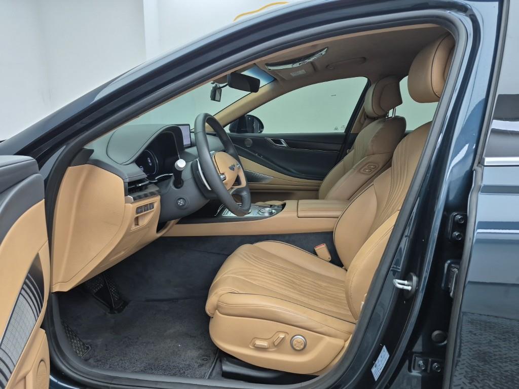Genesis G80 - Vista 11