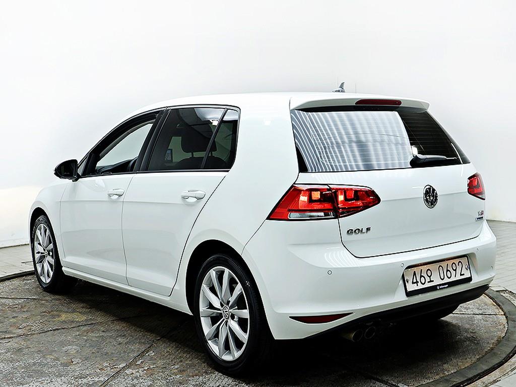 Volkswagen Golf - Vista 7