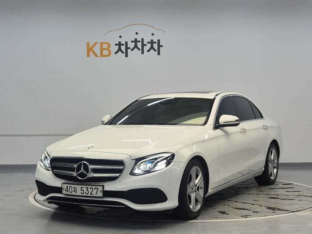 Mercedes Benz E class 2017 Blanco - Importación desde Corea - HF Imports Iquique - Foto 1