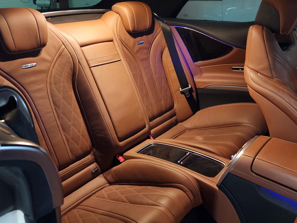 Mercedes Benz S Class - Vista 12