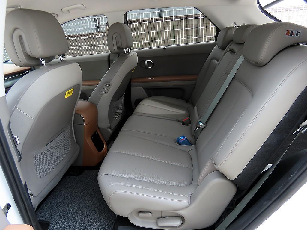 HYUNDAI Ioniq 5 - Vista 6