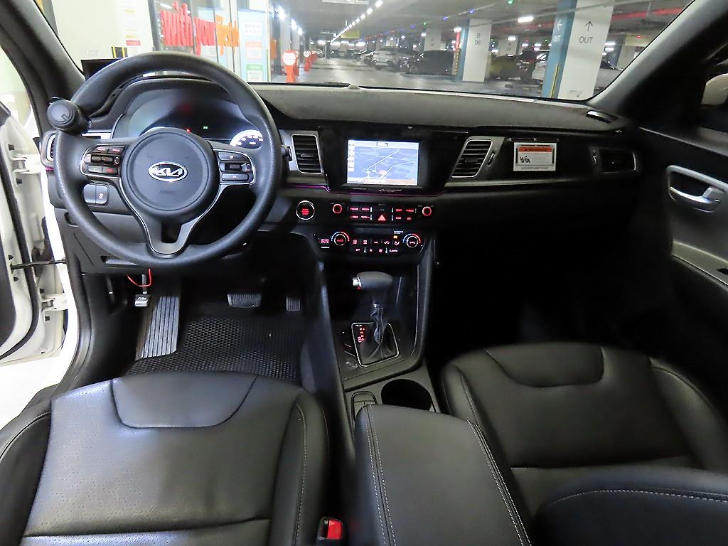 KIA Niro - Vista 10