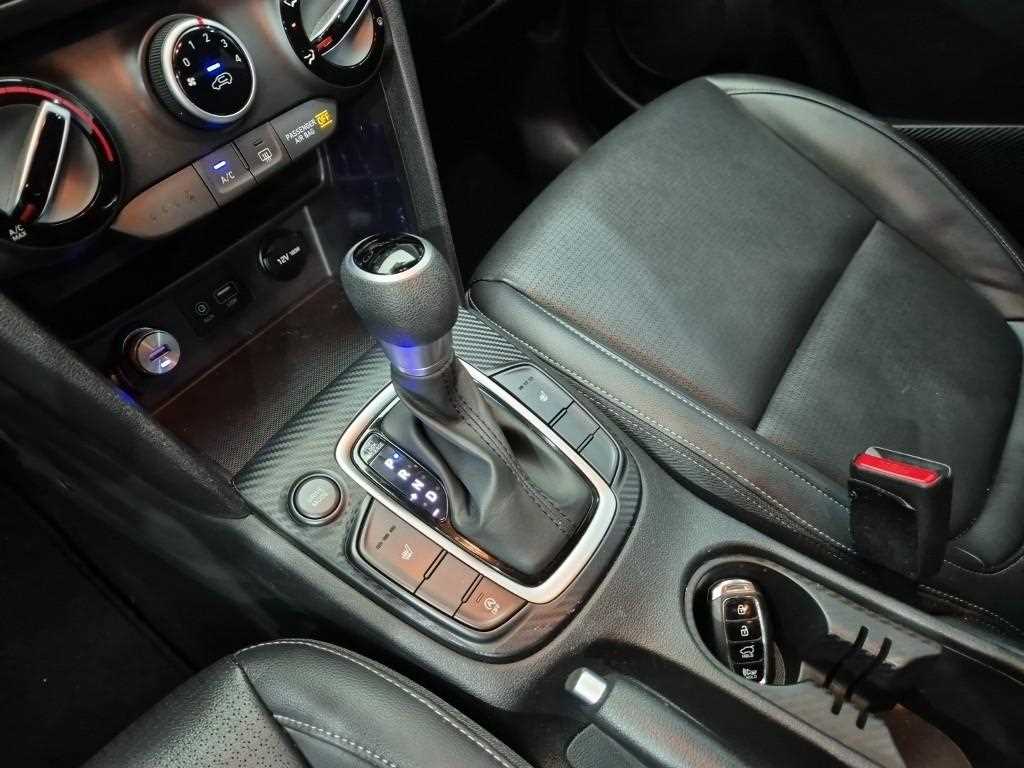 HYUNDAI Kona - Vista 8