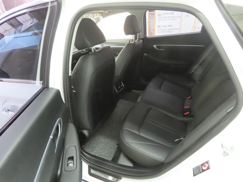 HYUNDAI Sonata - Vista 6