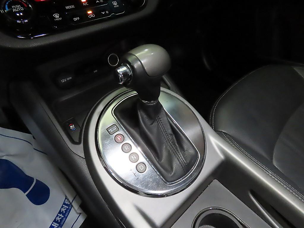 KIA Sportage - Vista 12