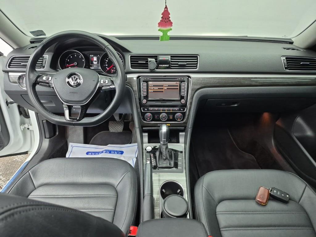 Volkswagen Passat - Vista 5