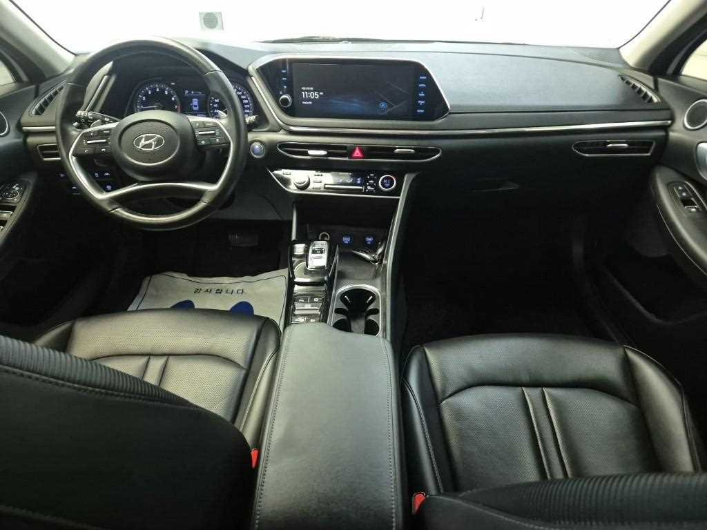 HYUNDAI Sonata - Vista 7