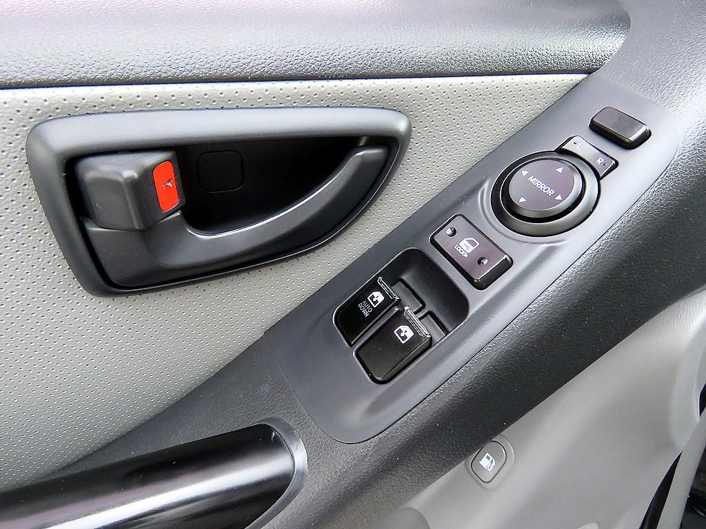 HYUNDAI Starex - Vista 8