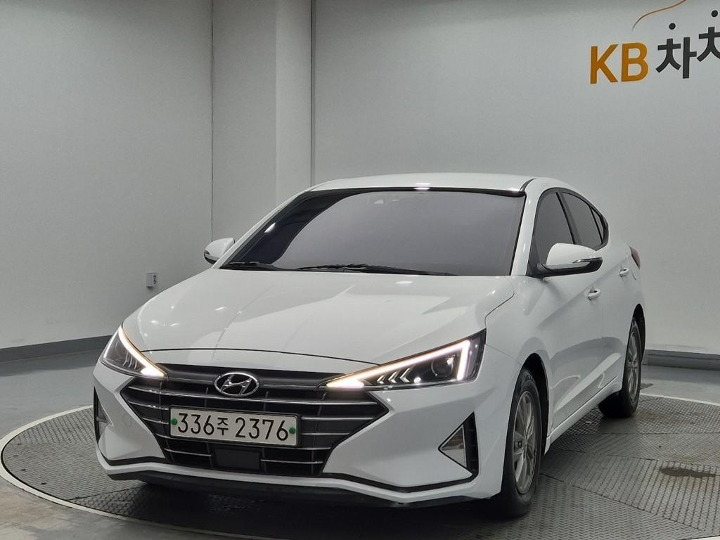 HYUNDAI Avante 2020 Blanco - Importación desde Corea - HF Imports Iquique - Foto 1