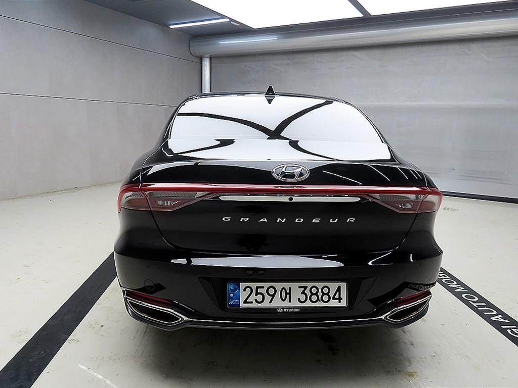 HYUNDAI Grandeur - Vista 3